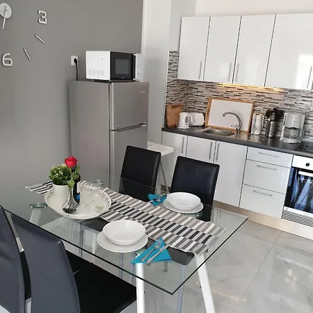 In Playa De Americas Mit Balkon By Interhome Апартаменти *