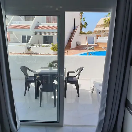 In Playa De Americas Mit Balkon By Interhome Апартаменти