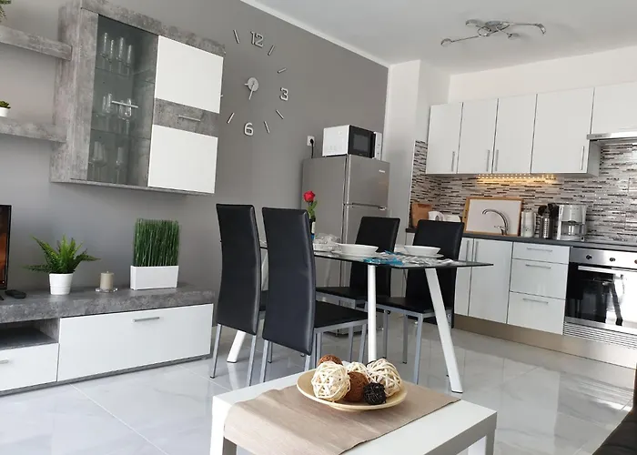 아파트 In Playa De Americas Mit Balkon By Interhome